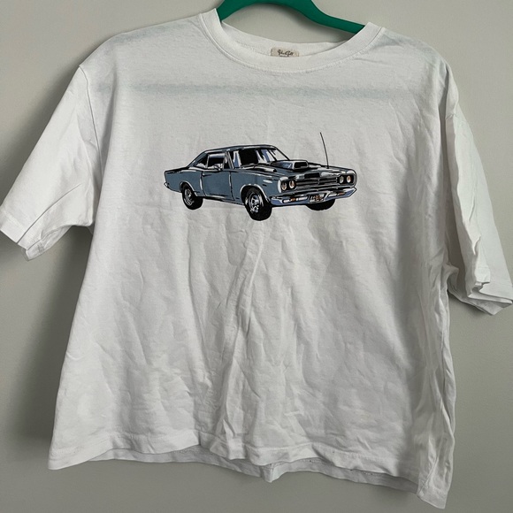 Brandy Melville Tops Brandy Melville Graphic Tee Poshmark